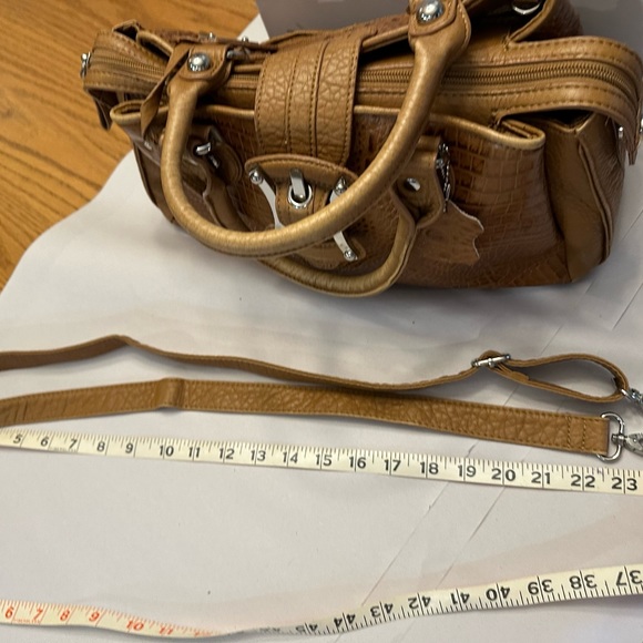 Madi Claire Satchel - Picture 12 of 16